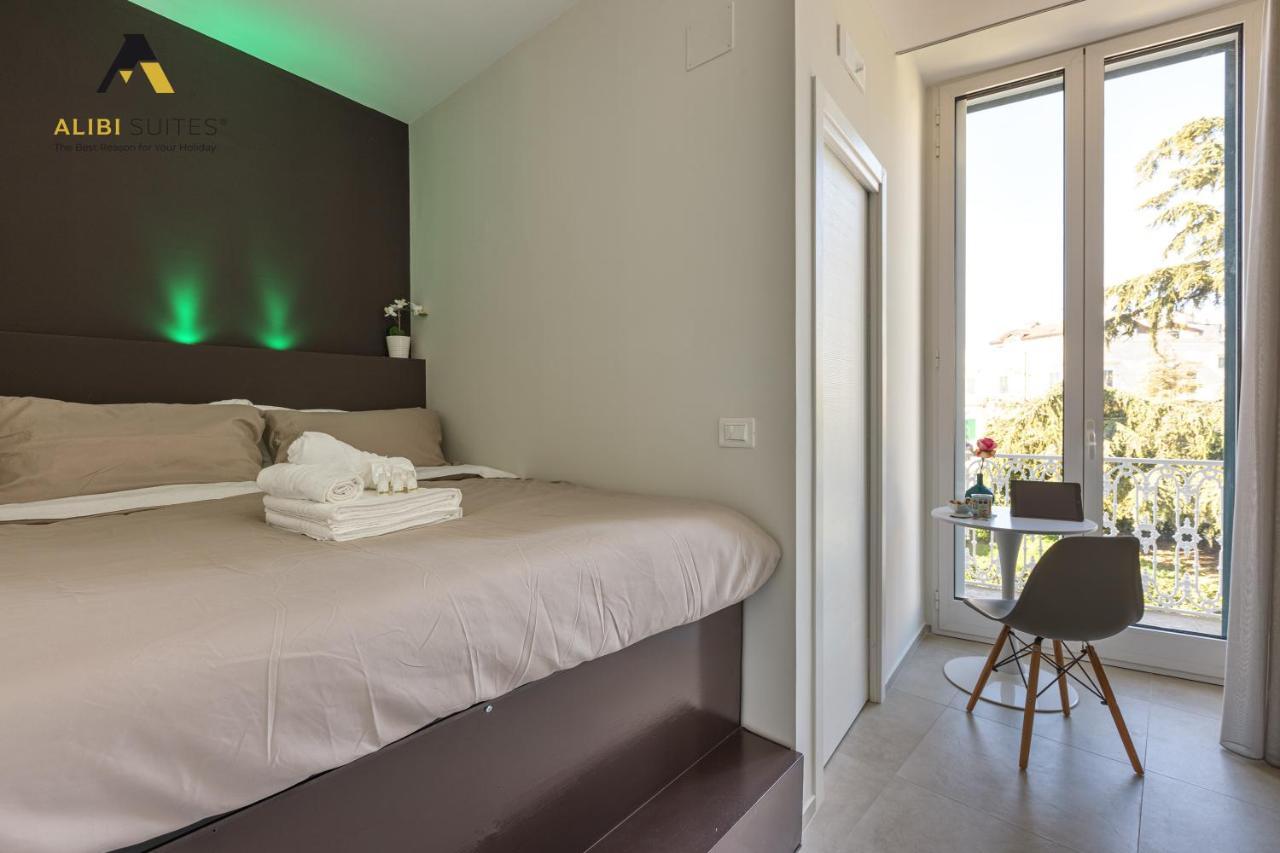 Alibi Suites Suite Museum: Gioiello Con Vista Sul Museo Archeologico Nazionale, Letto E Doccia Con Cromoterapia, Smart Tv, Wifi E A/C Руво-ди-Пулья Экстерьер фото