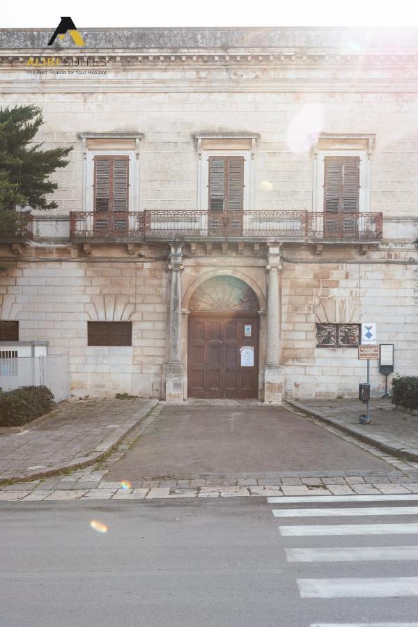 Alibi Suites Suite Museum: Gioiello Con Vista Sul Museo Archeologico Nazionale, Letto E Doccia Con Cromoterapia, Smart Tv, Wifi E A/C Руво-ди-Пулья Экстерьер фото